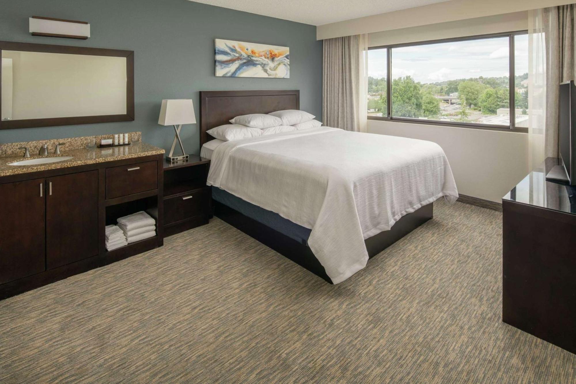 Two-Bedroom Family King Suite with Queen Bed and Sofa Bed